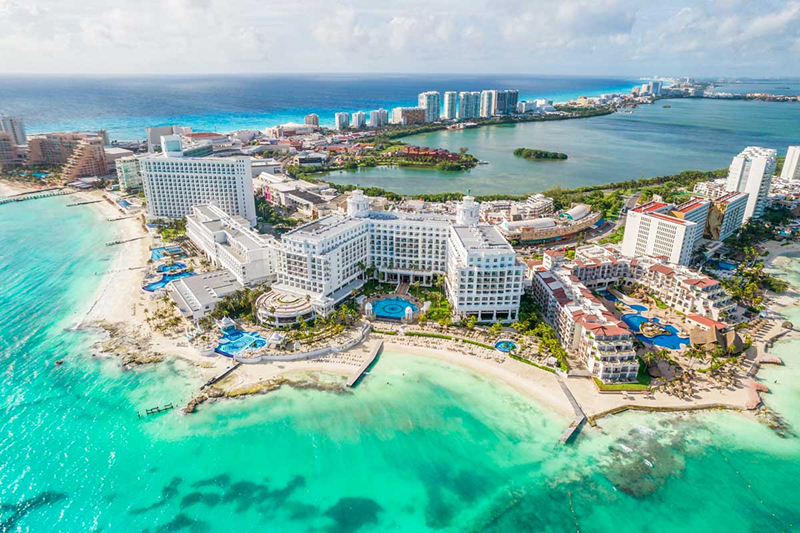 Cancún con Playa del Carmen y Panamá de Regalo